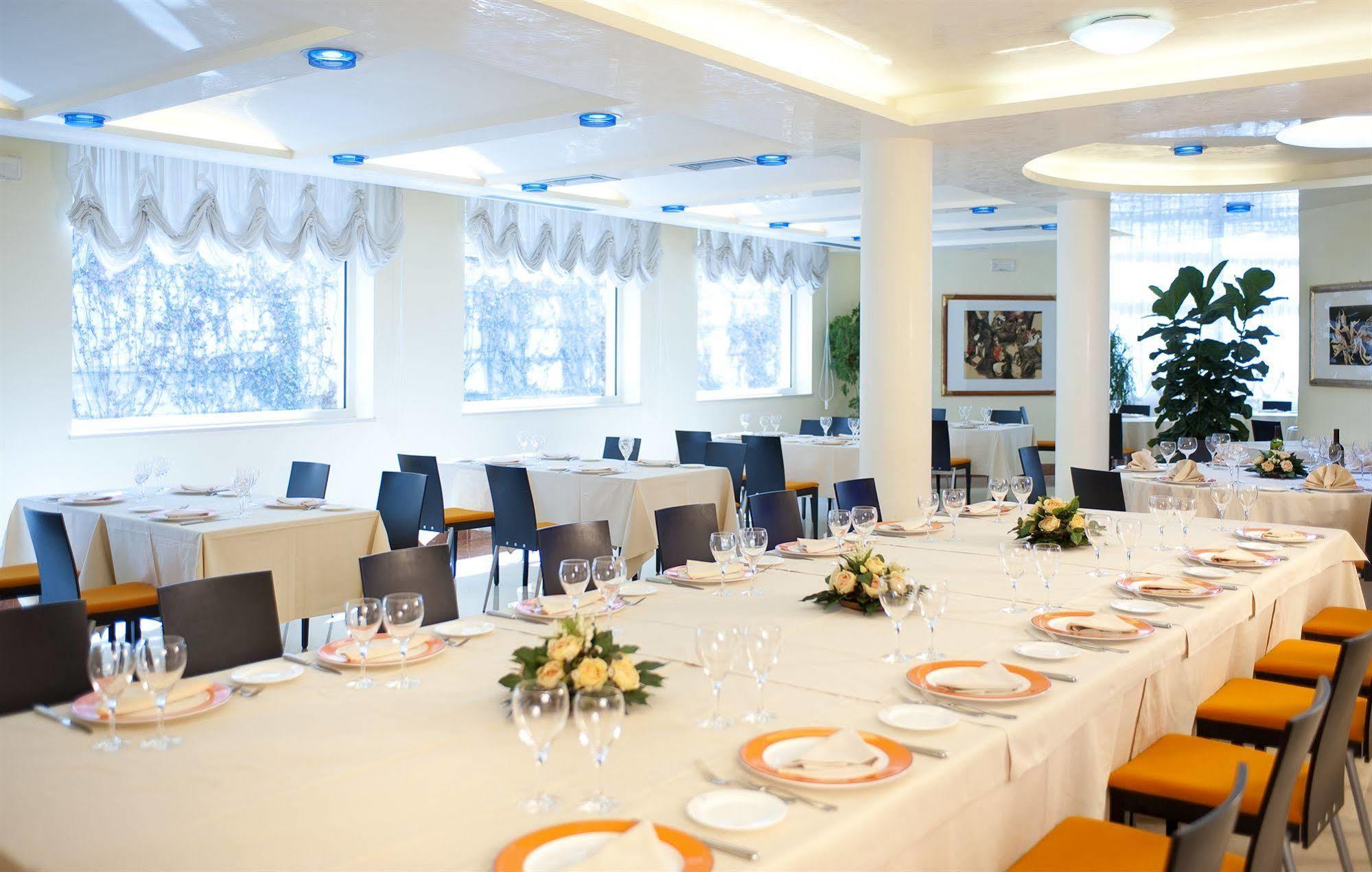 Park Hotel Centro Congressi بوتنزا المظهر الخارجي الصورة